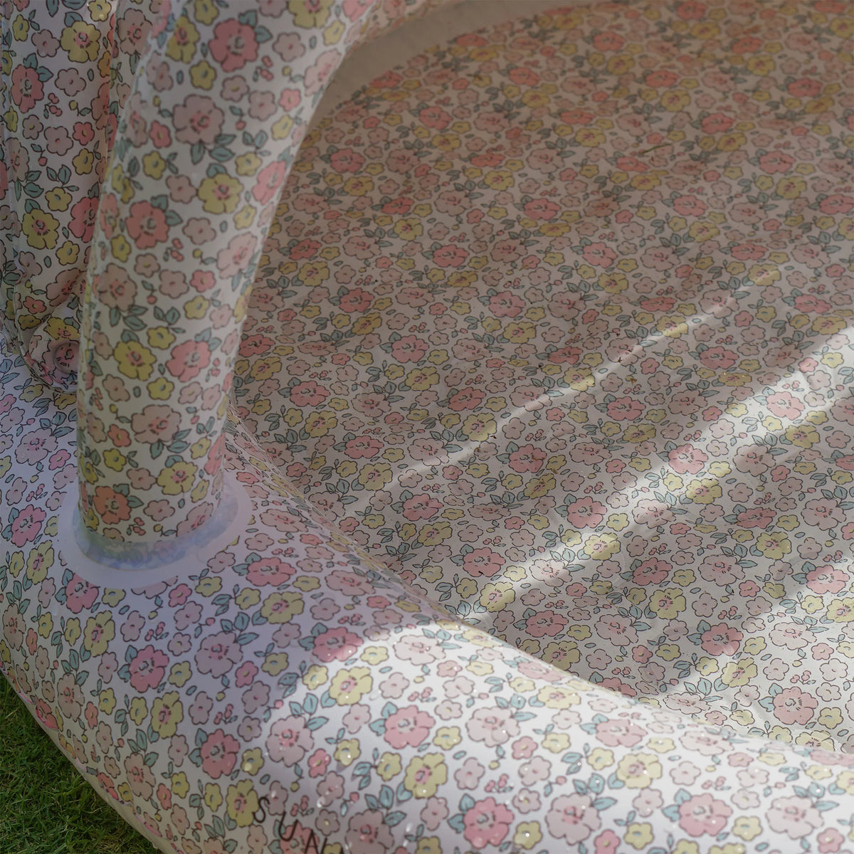SunnyLife - Kids Inflatable Pool - Into the Garden Ditsy Floral
