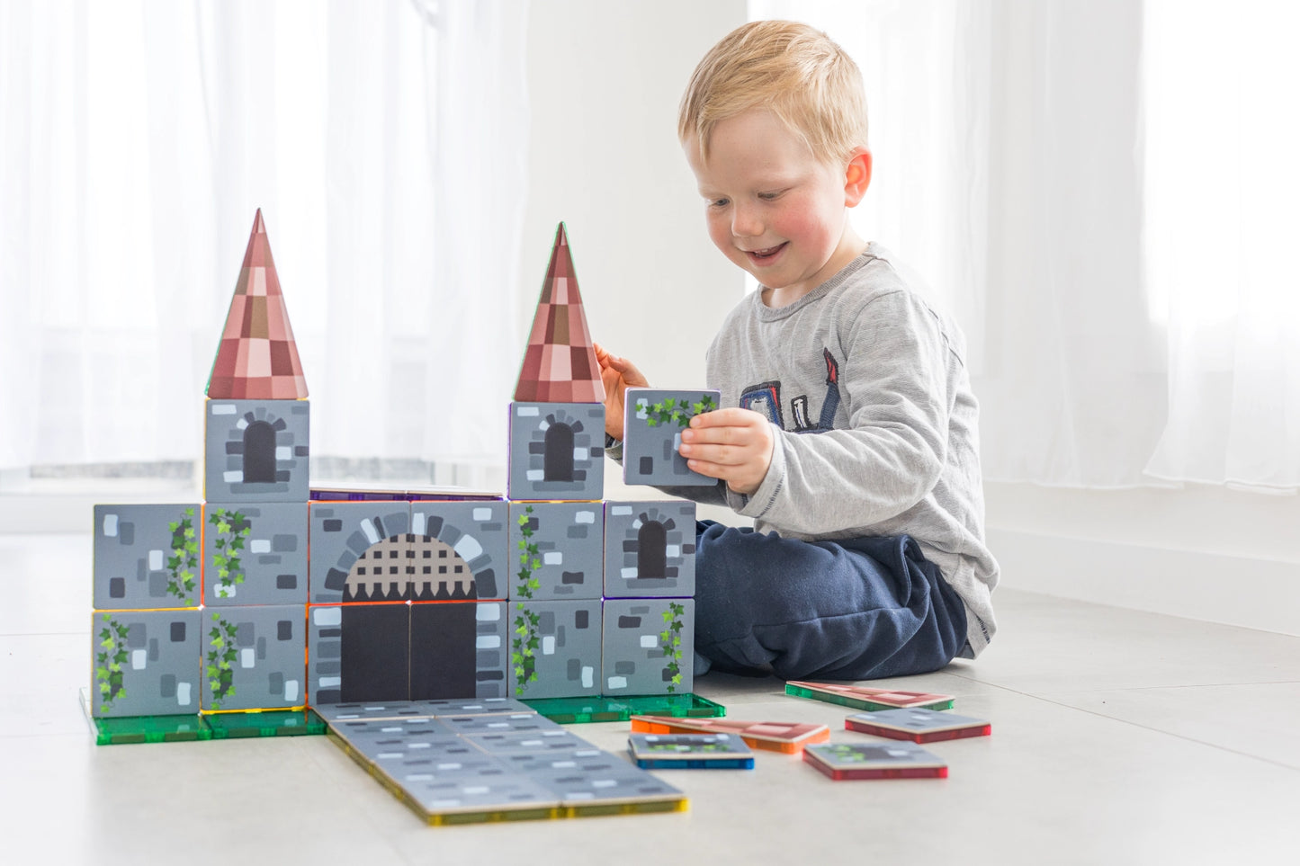 Learn and Grow Toys - Magnetic Tile Topper - Castle Pack