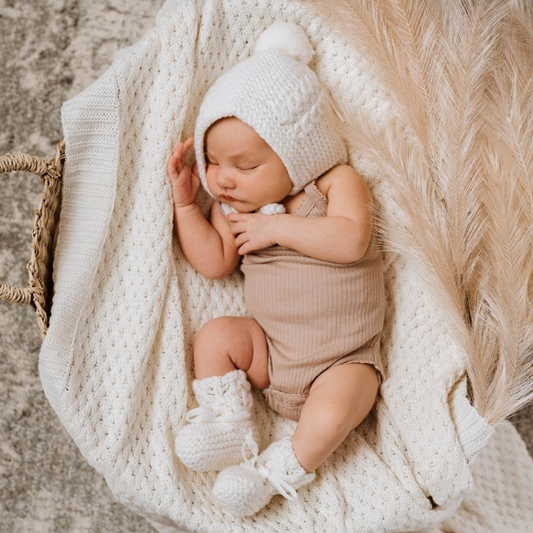 Snuggle Hunny Kids- Ivory Bonnet & Bootie Set