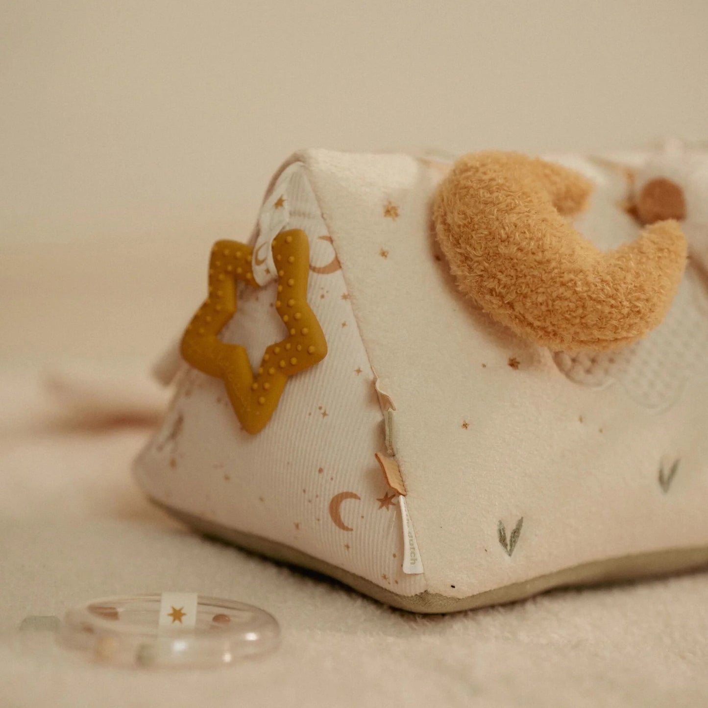 Little Dutch - Newborn Naturals Activity Triangle