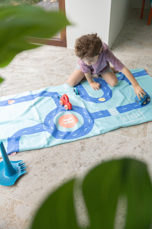 Quut- Playtowels- Road