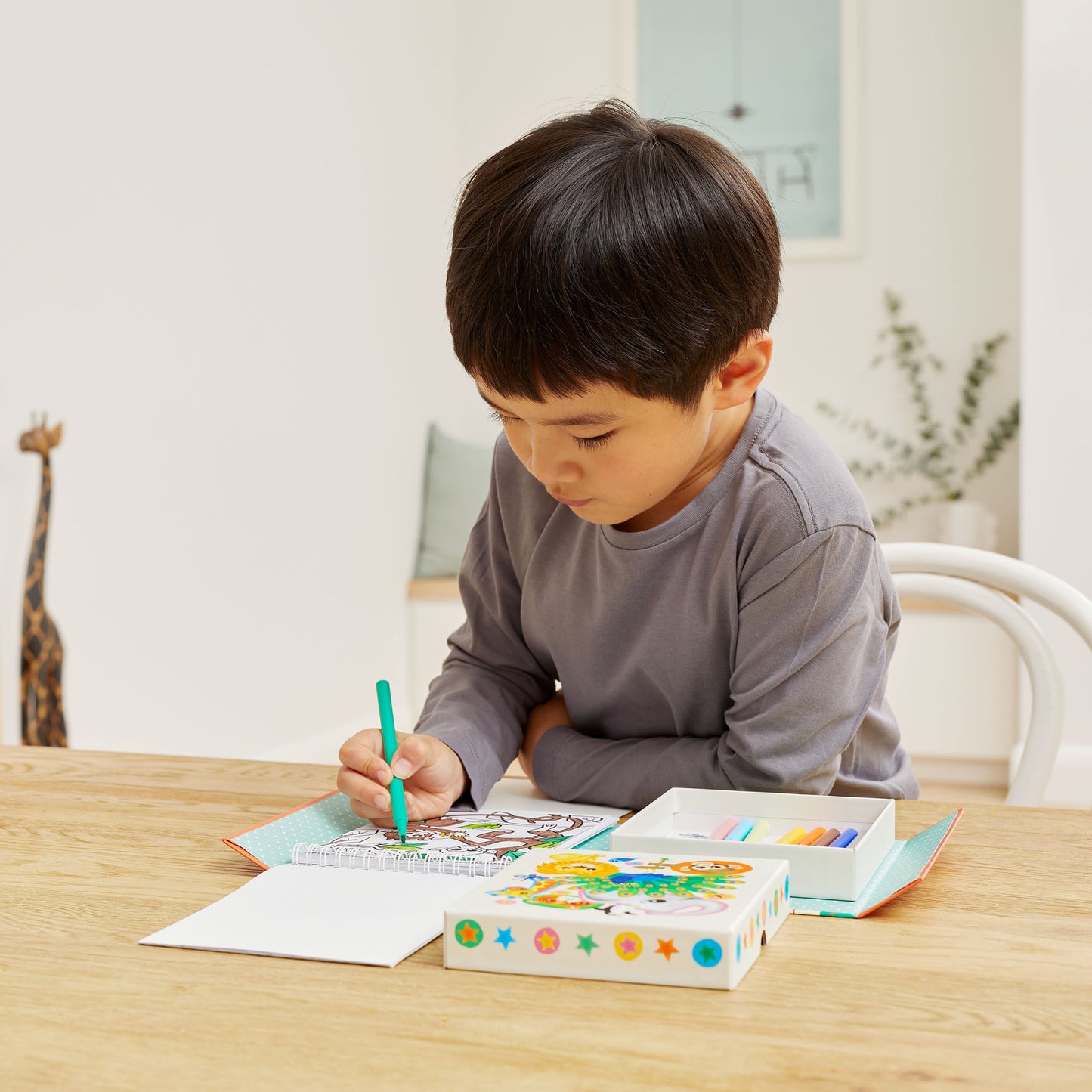 Tiger Tribe- Colouring Set- Zoo