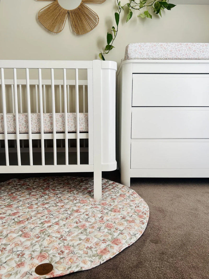 Cuddle Bug & Co - Padded Water-resistant Playmat Lola 