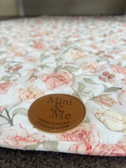 Cuddle Bug & Co - Padded Water-resistant Playmat Lola 