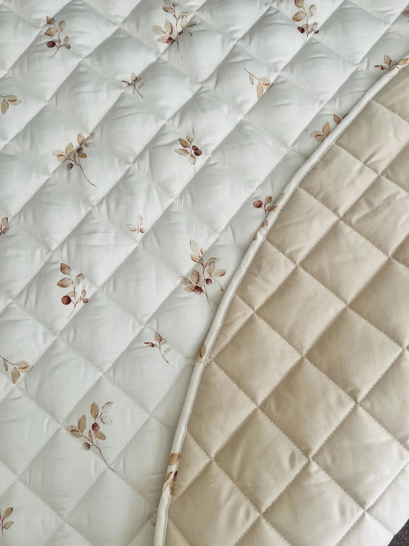 Cuddle Bug & Co - Padded Water-resistant Playmat Fall