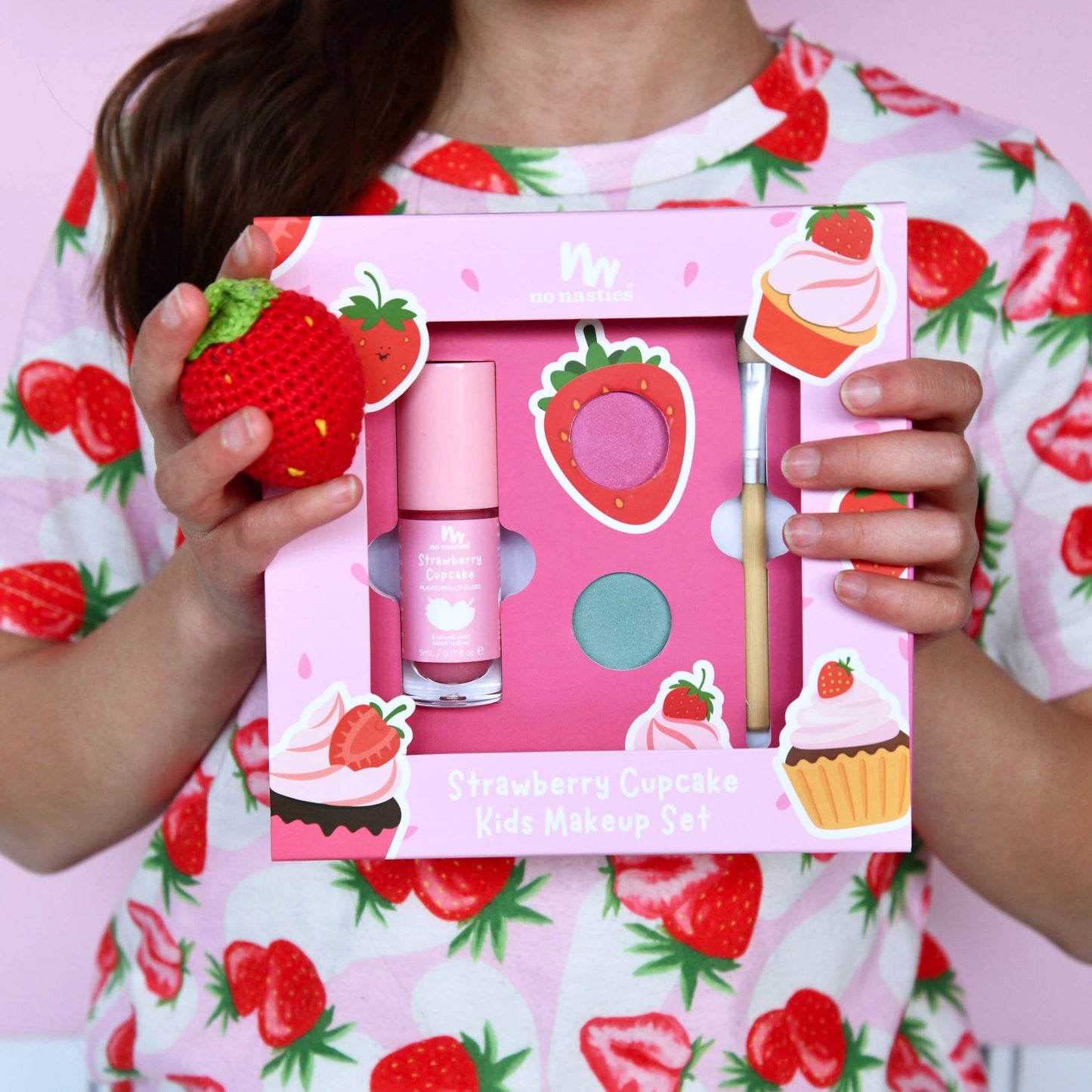 No Nasties- Strawberry Cake Make Up Gift Set