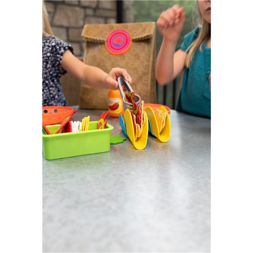 Fat Brain Toys - Pretendables - Nacho Set