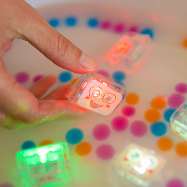 Glo Pals- Light Up Cubes- Party Pals