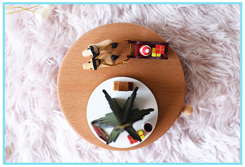 Timber Tinkers - Christmas Music Box - Santa Sleigh