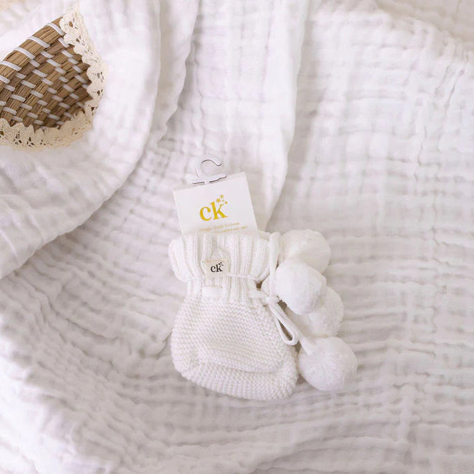 Confetti Kids - White Poms Knit Baby Booties