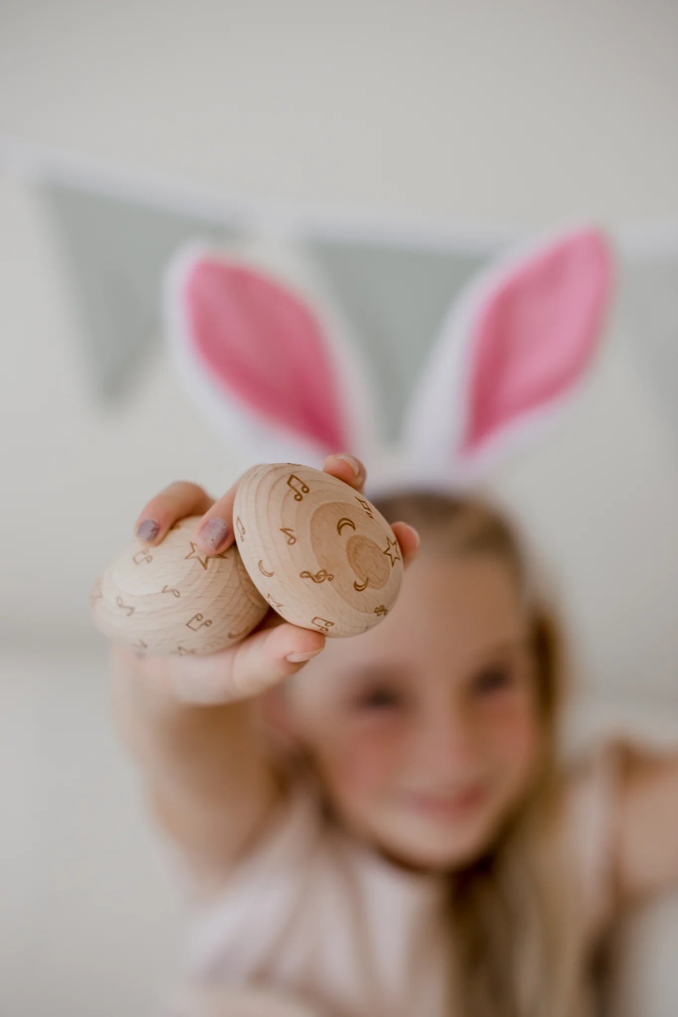 Love Note Co: Wooden Musical Egg Shakers