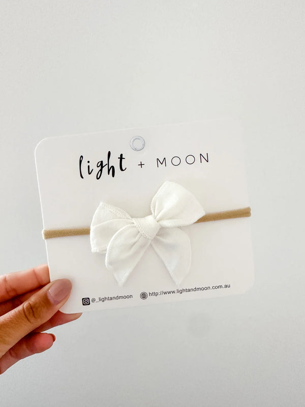 Light and Moon-White Fable Bow Headband