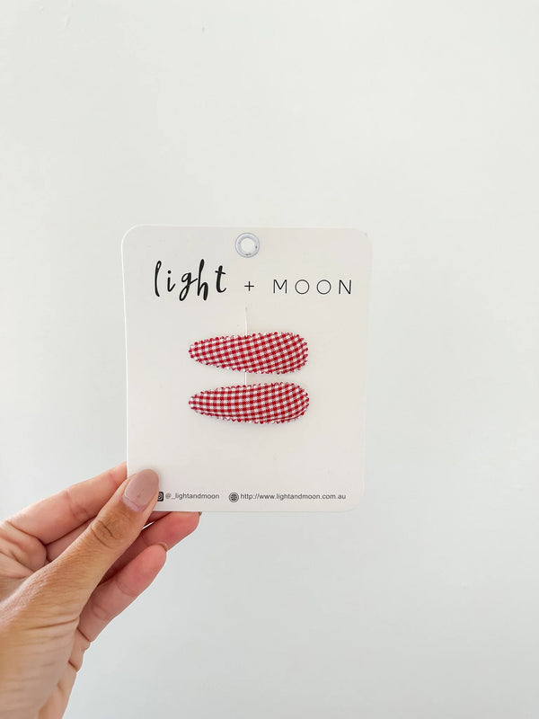 Light and Moon- Red Gingham Linen Snap Clips