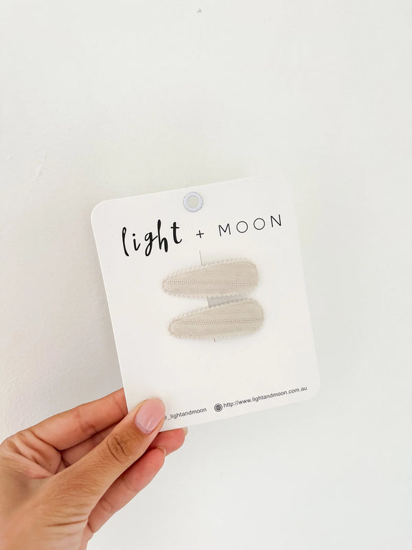Light and Moon- Beige Sienna Cotton Snap Clips