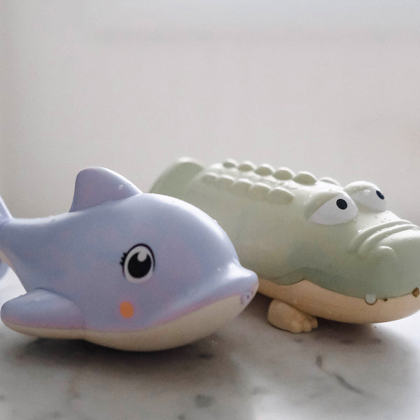 SunnyLife - Water Squirters Dolphin Pastel Lilac