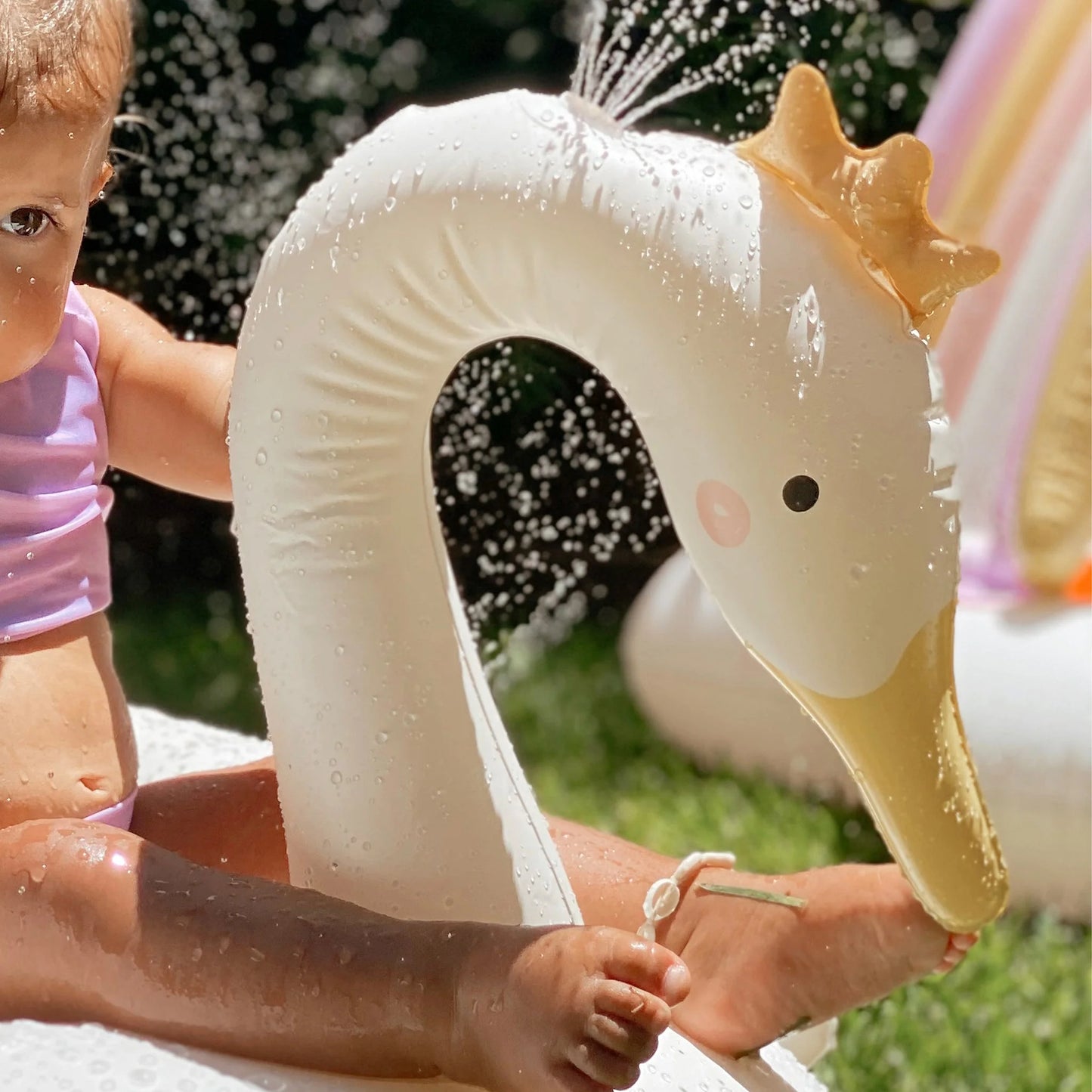 SunnyLife - Inflatable Sprinkler Princess Swan Multi