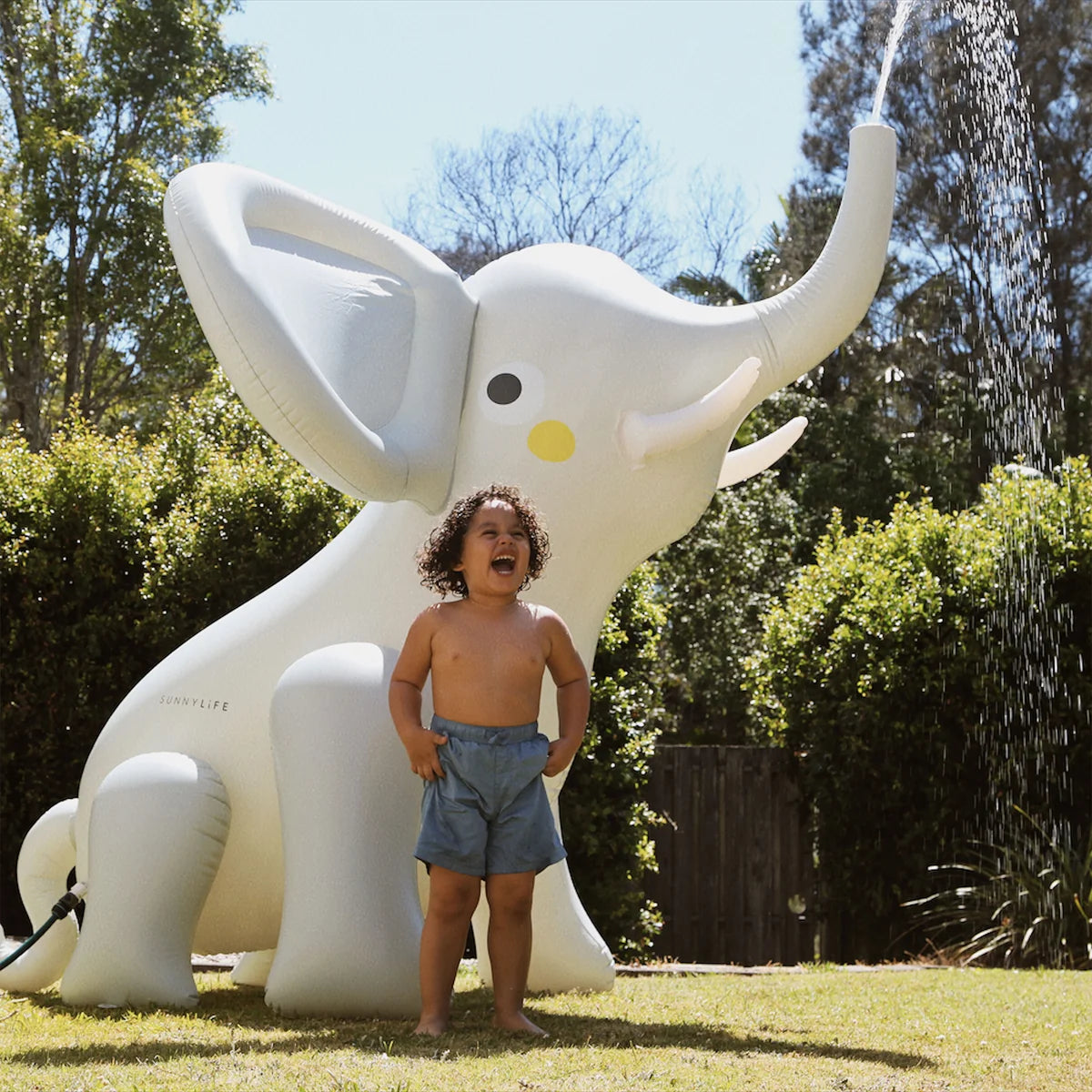 SunnyLife - Inflatable Giant Sprinkler Eli the Elephant Grey