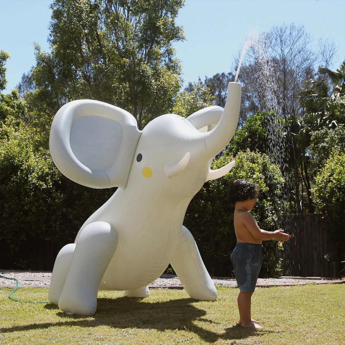 SunnyLife - Inflatable Giant Sprinkler Eli the Elephant Grey
