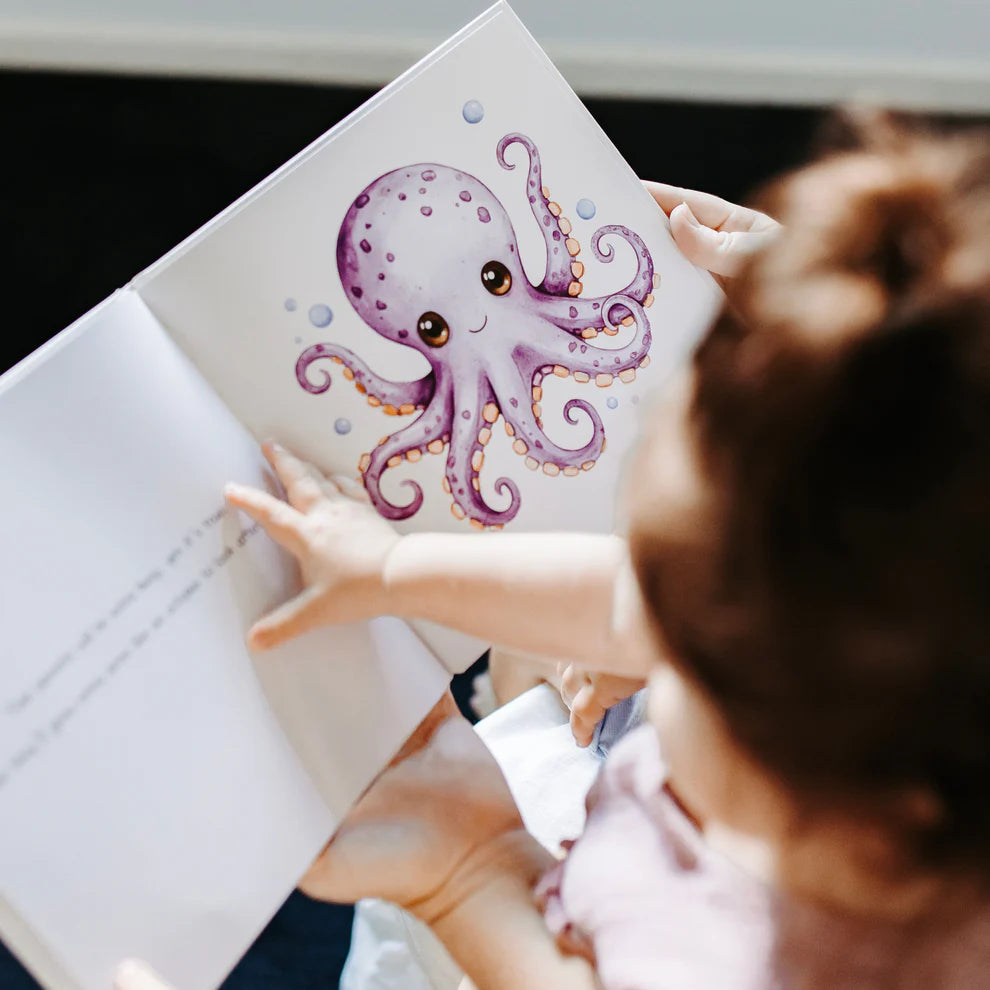 Little Love Chapters - Big Sister Book