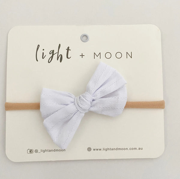 Light and Moon- White Cotton Stitch Bow Headband