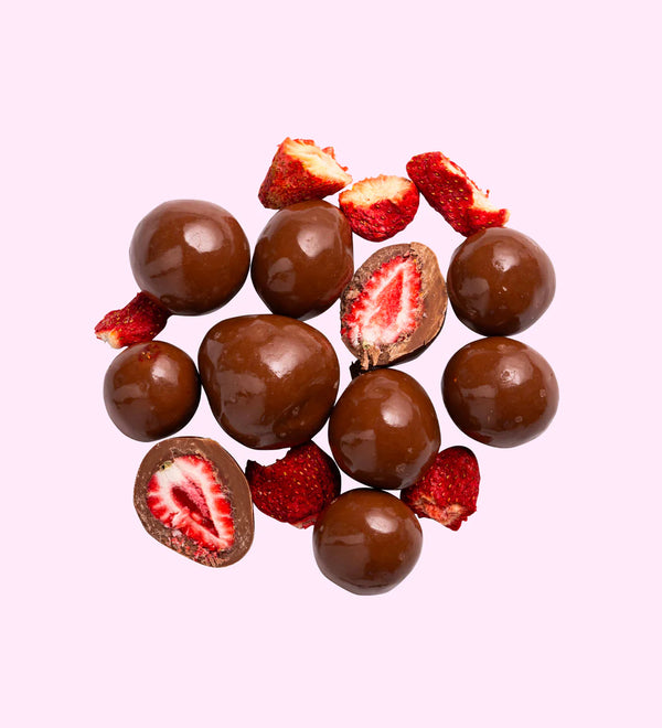 Freckleberry - Milk Chocolate Coated Freeze Dried Strawberries