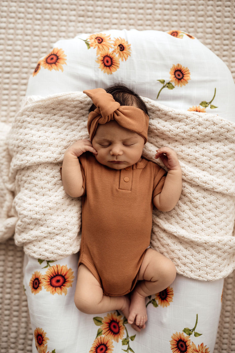 Snuggle Hunny Kids- Short Sleeve Ribbed Bodysuit-Chestnut