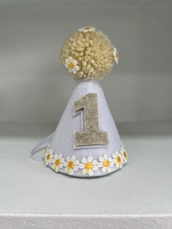 Party Hat- White Daisy