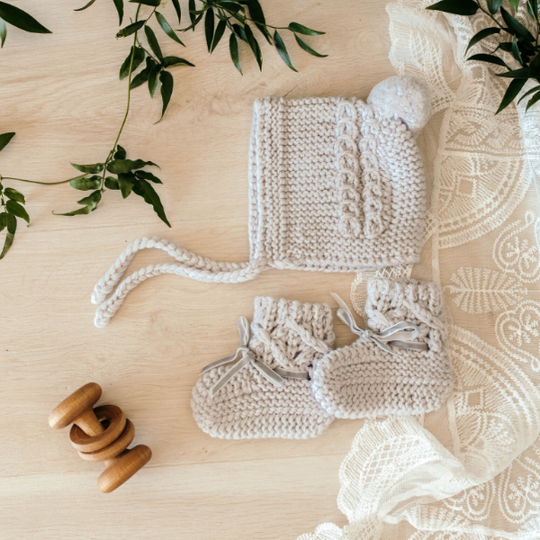 Snuggle Hunny Kids- Grey Bonnet  & Bootie Set